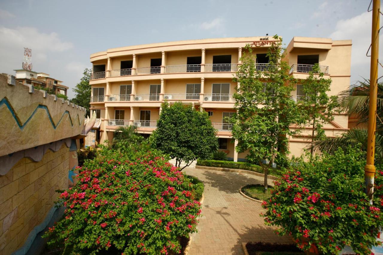 Resort Atlantis Dhaka Bagian luar foto